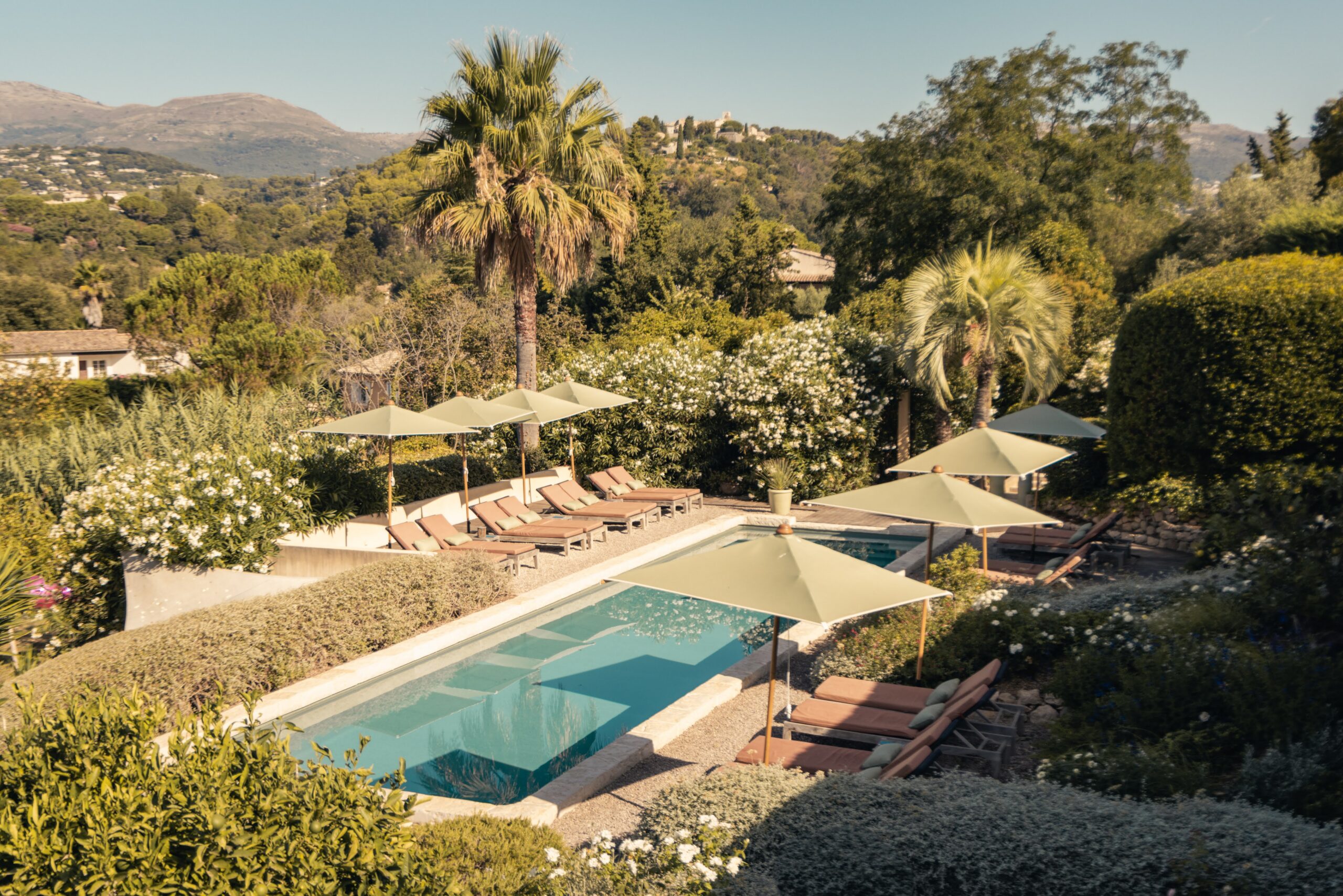 Toile Blanche on the outskirts of Saint-Paul-de-Vence