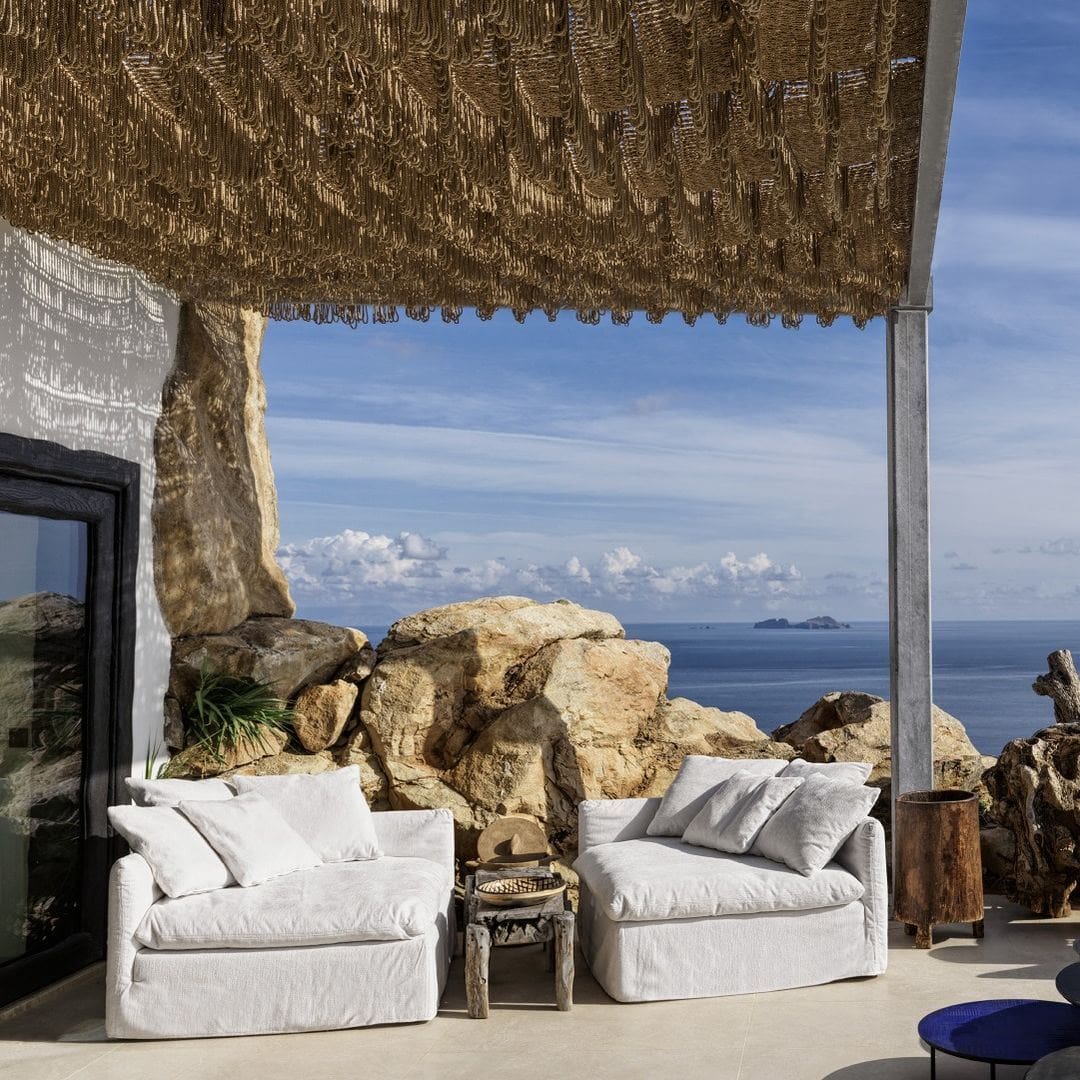 13 of the world's most beautiful luxury villas 15 @panoptisescape 5