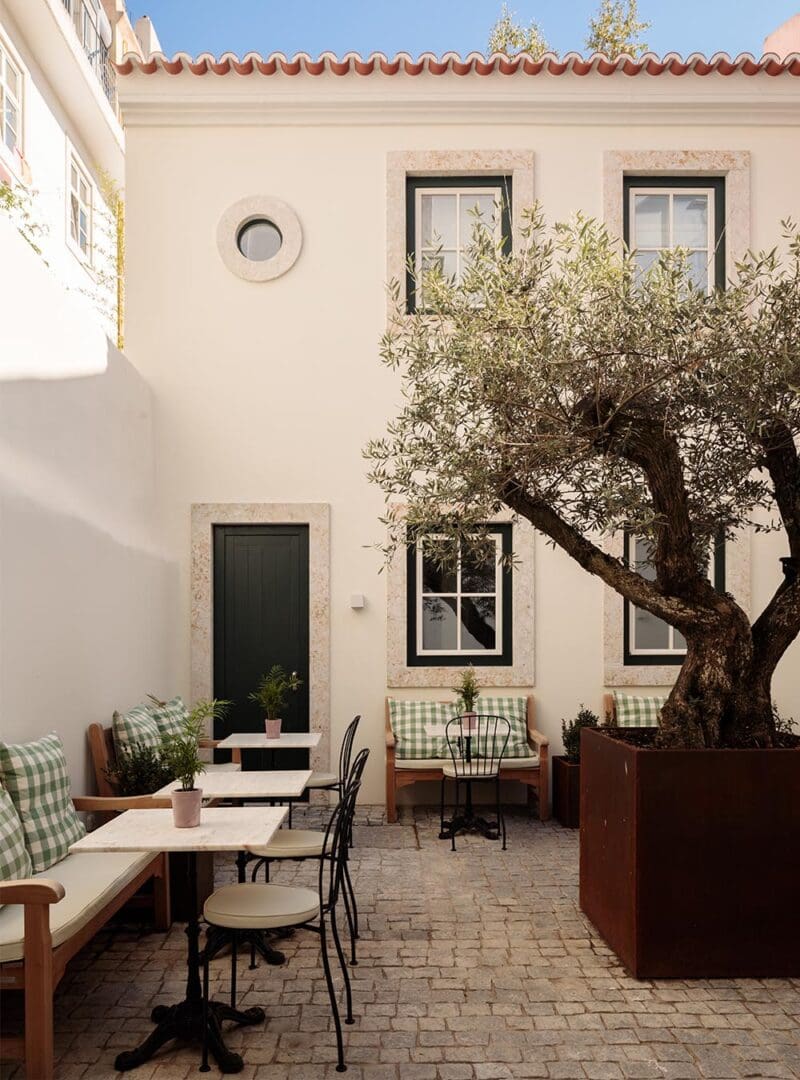 7 boutique hotels to kickstart your 2024 holiday planning 18 Amoreiras resized 5