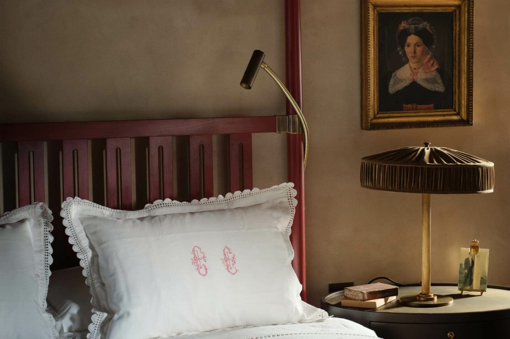 5 home styling ideas to borrow from boutique hotels 4 Beds Castello di Reschio resized scaled 1 scaled