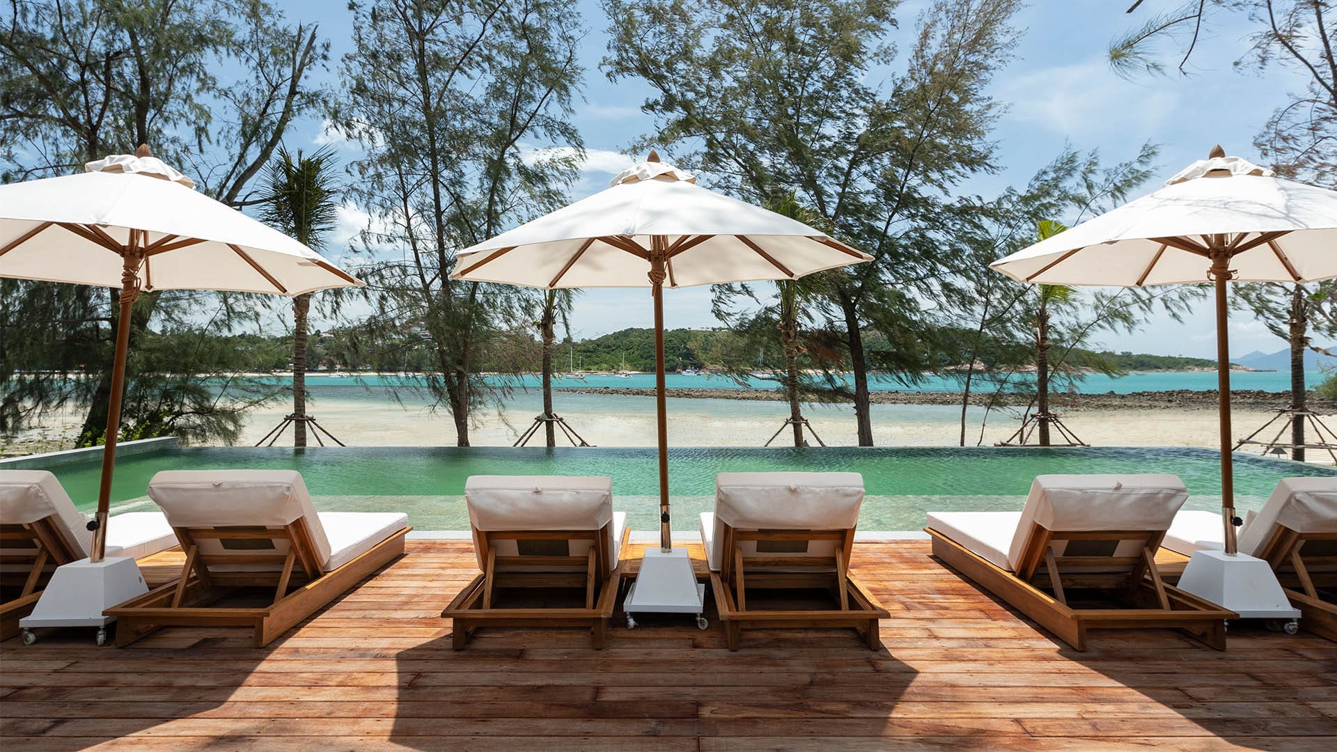 The most beautiful beachfront hotels in Thailand 12 Cape Fahn resized 5