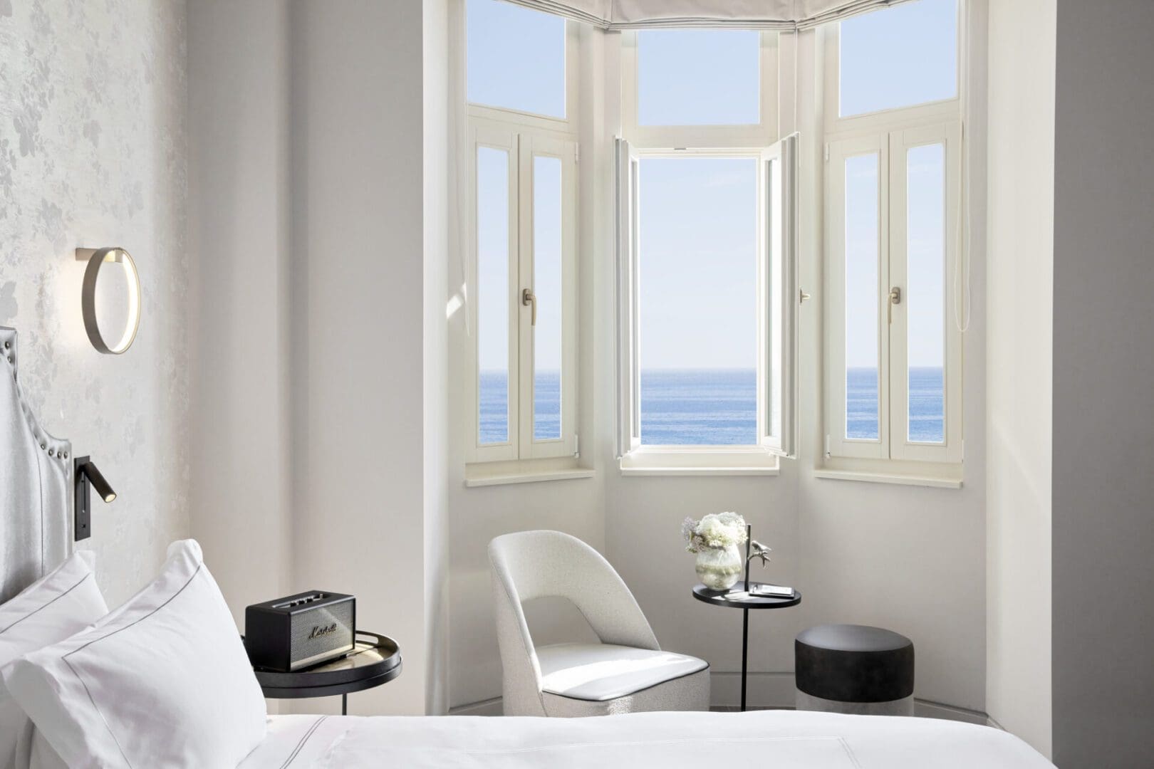 Junior Suite Sea Front Oriel4 scaled