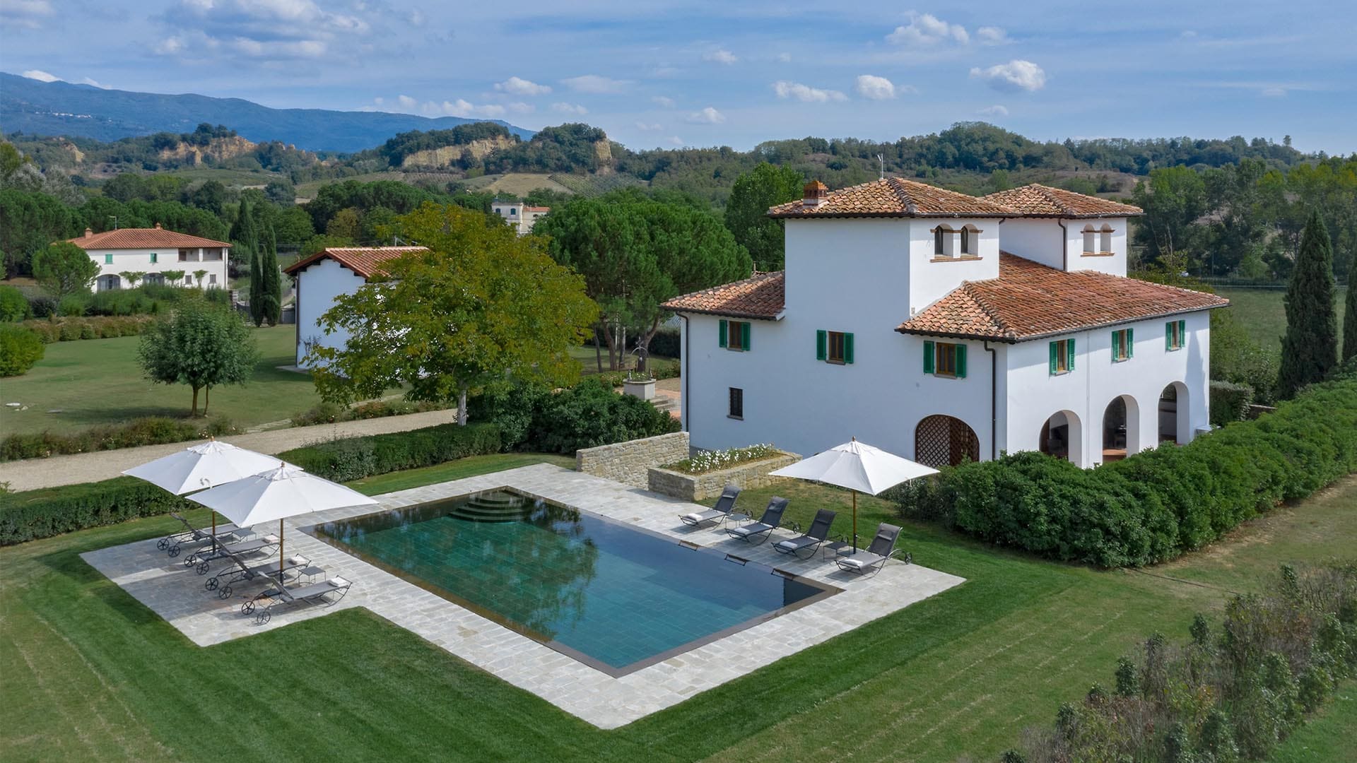 13 of the world's most beautiful luxury villas 1 Viesca Toscana